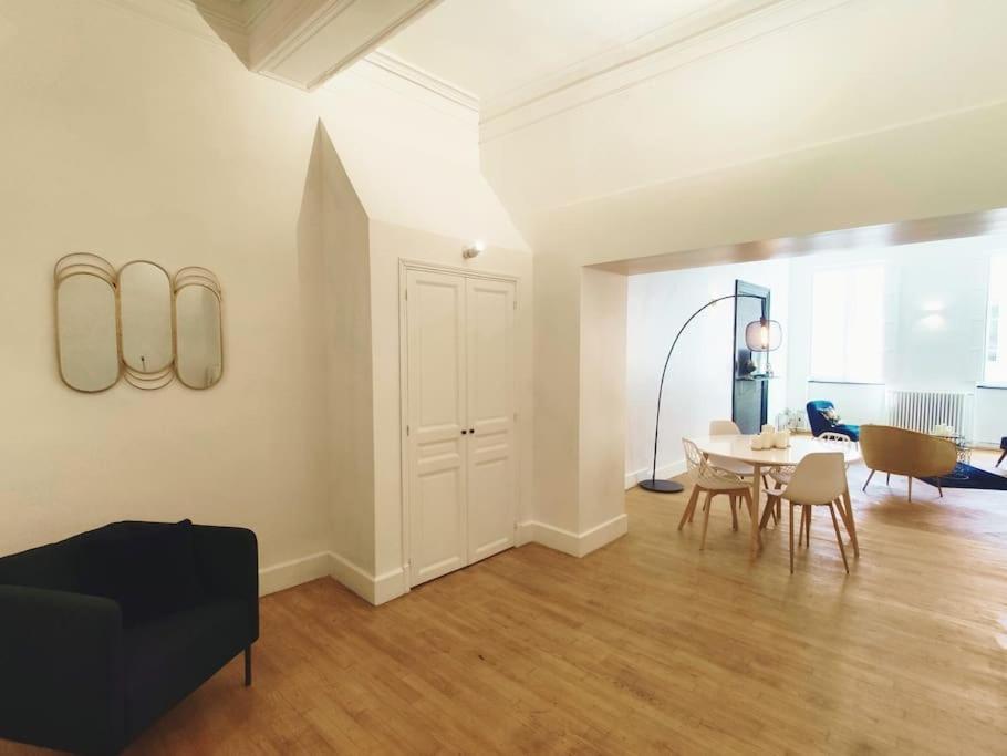 Appartement Carcassonnais Avec Parking Carcassonne Luaran gambar